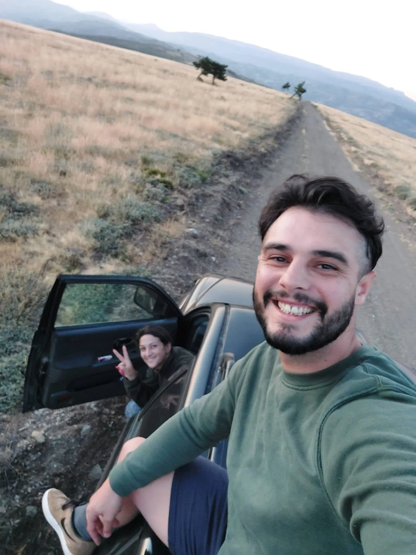 Guia da 100 Montanhas com cliente em expedição 4x4 na Serra da Estrela